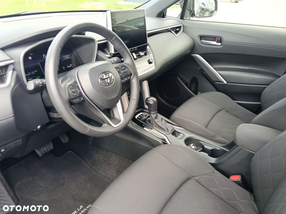 Toyota Corolla Cross - 15
