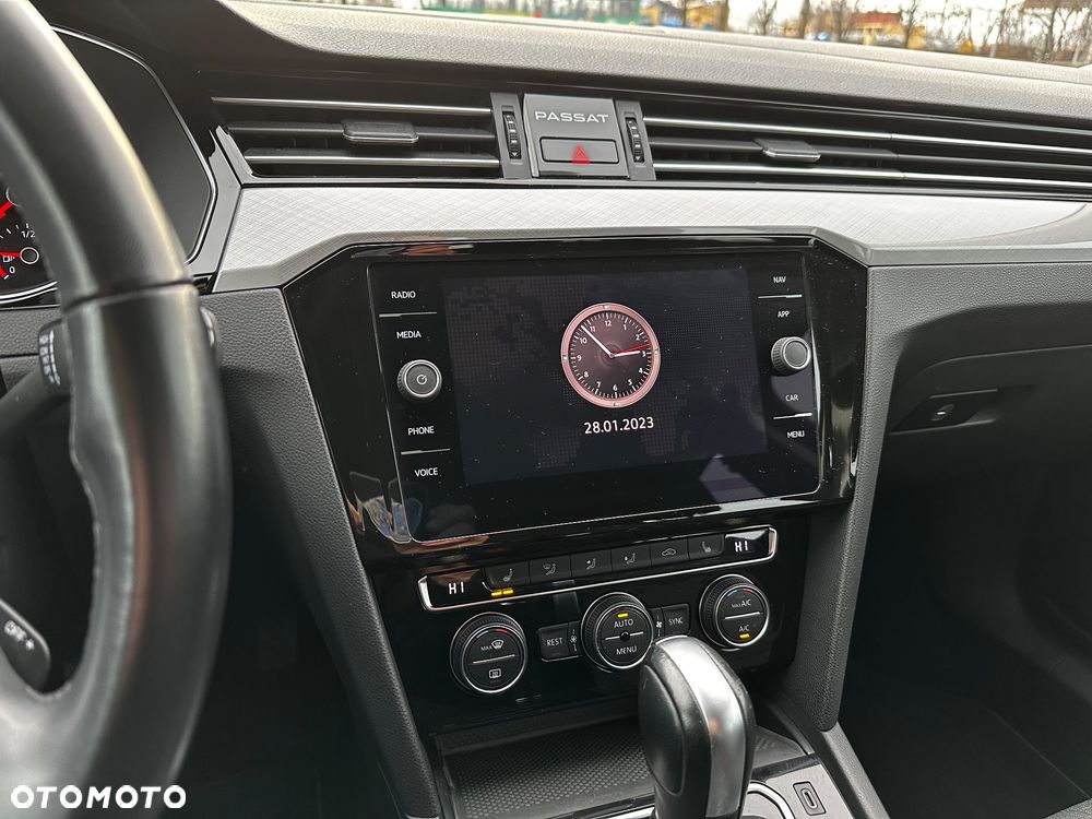 Volkswagen Passat Variant 1.5 TSI EVO Business DSG - 27