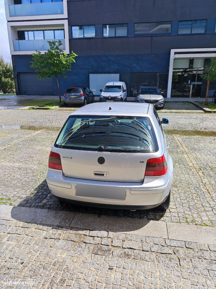 VW Golf 1.6i Highline EC - 8