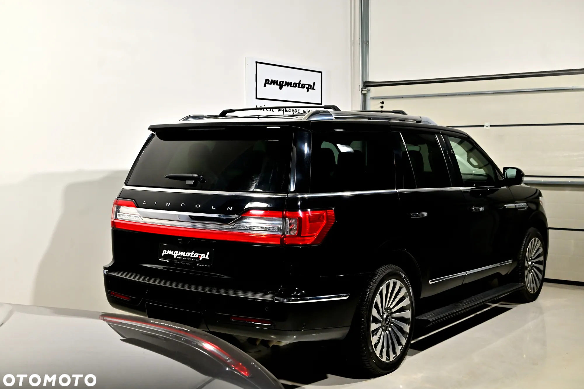Lincoln Navigator - 8
