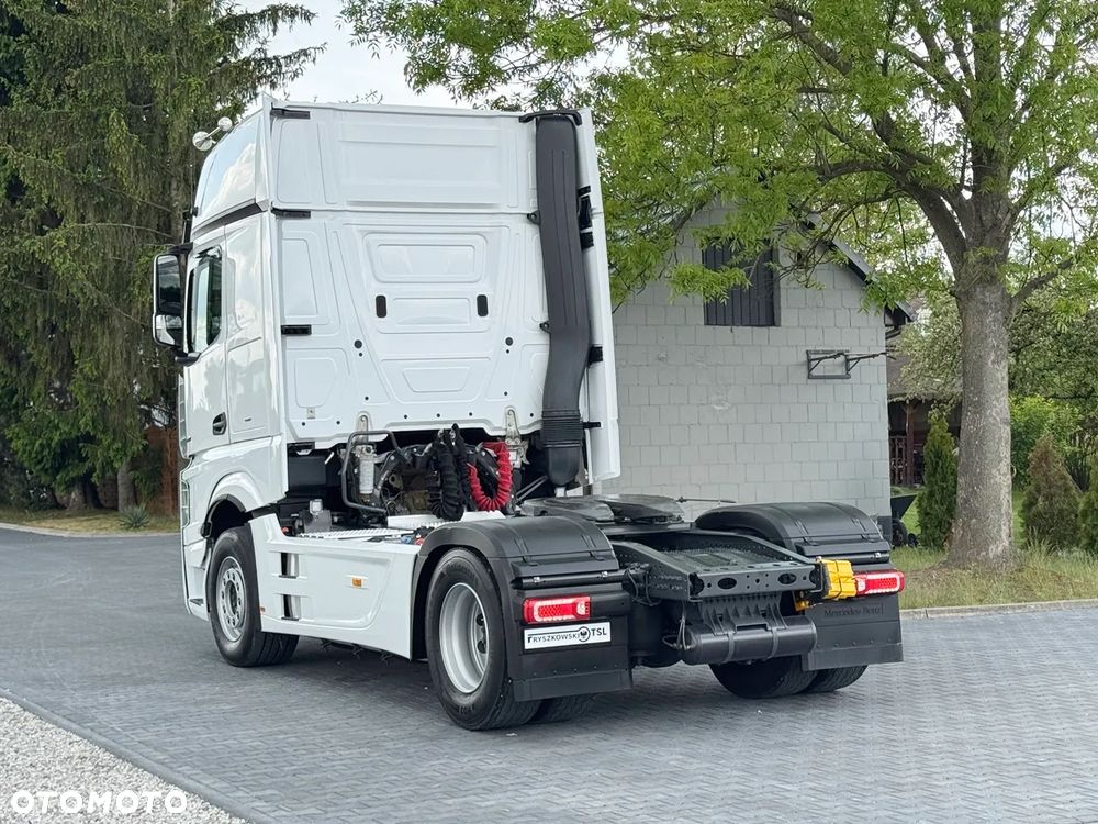 Mercedes-Benz ACTROS 1851/GIGA SPACE/ACC/KLIMA POSTOJOWA/SALONKA/FULL LED/NAVIGACJA/DWA ŁÓŻKA/Z NIEMIEC - 16