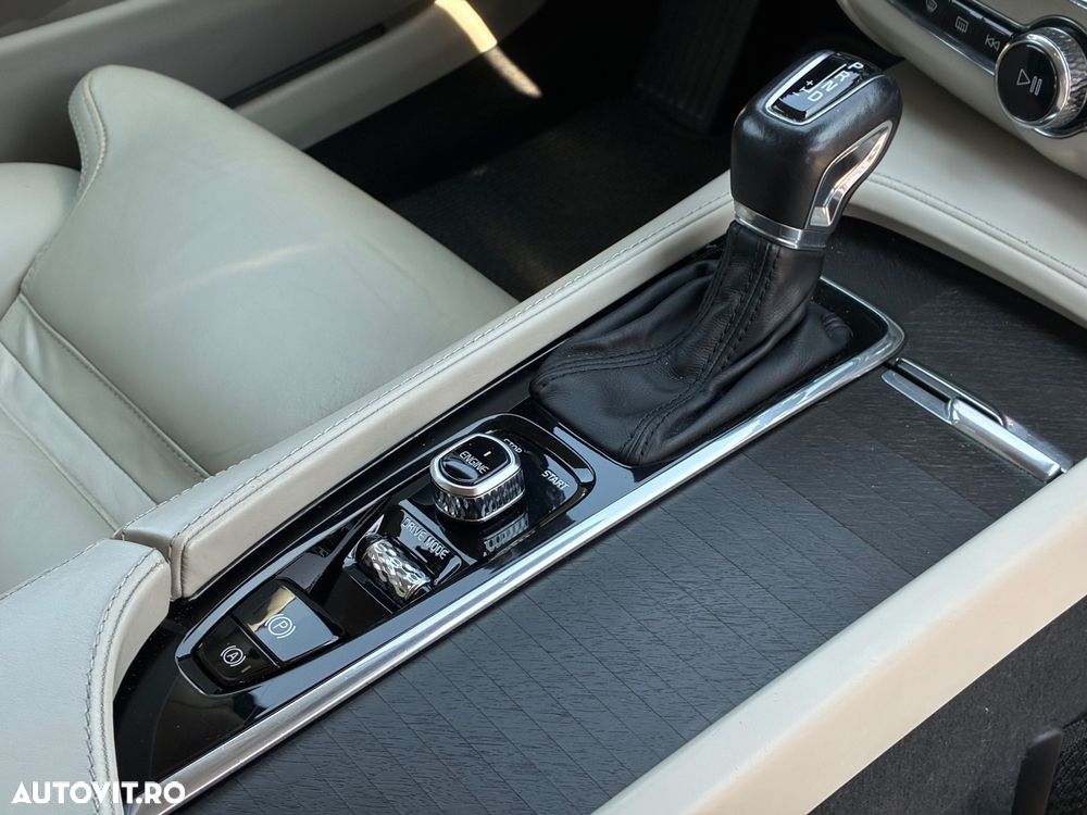 Volvo V90 D5 AWD Inscription - 29