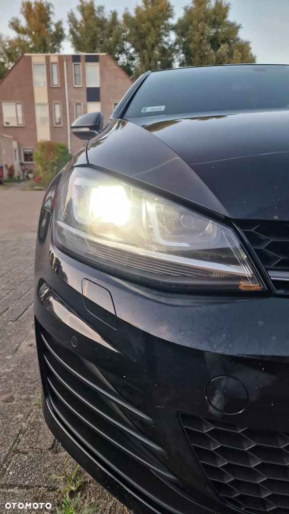Volkswagen Golf VII 2.0 TDI BMT GTD - 10