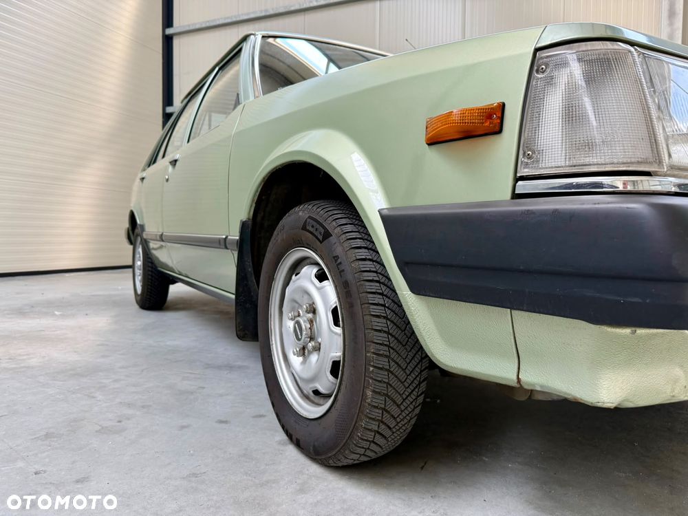 Mazda 323 - 20