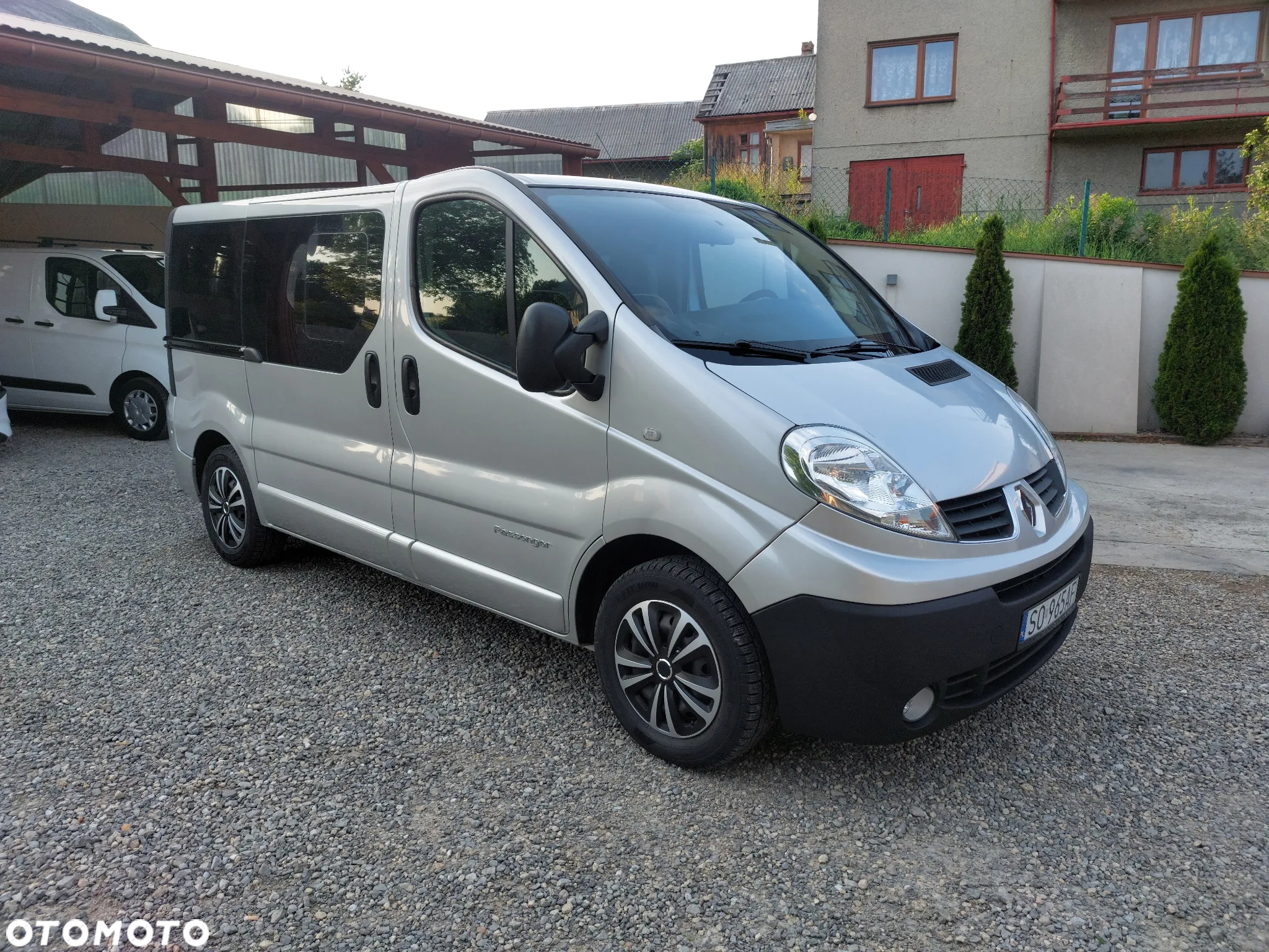 Renault Trafic L1H1 Passenger Lux - 2