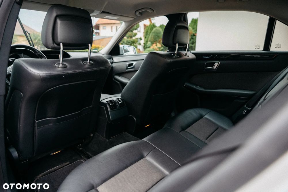 Mercedes-Benz Klasa E 200 CDI DPF BlueEFFICIENCY 7G-TRONIC Avantgarde - 11