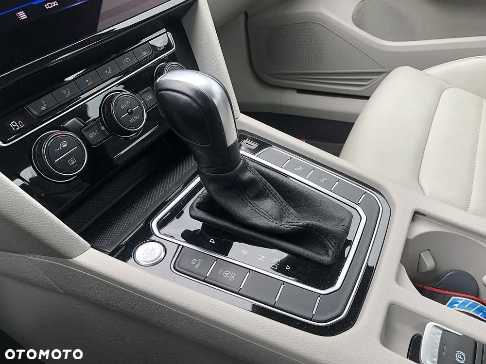 Volkswagen Passat Variant 2.0 TDI BMT 4Mot Highline DSG - 21