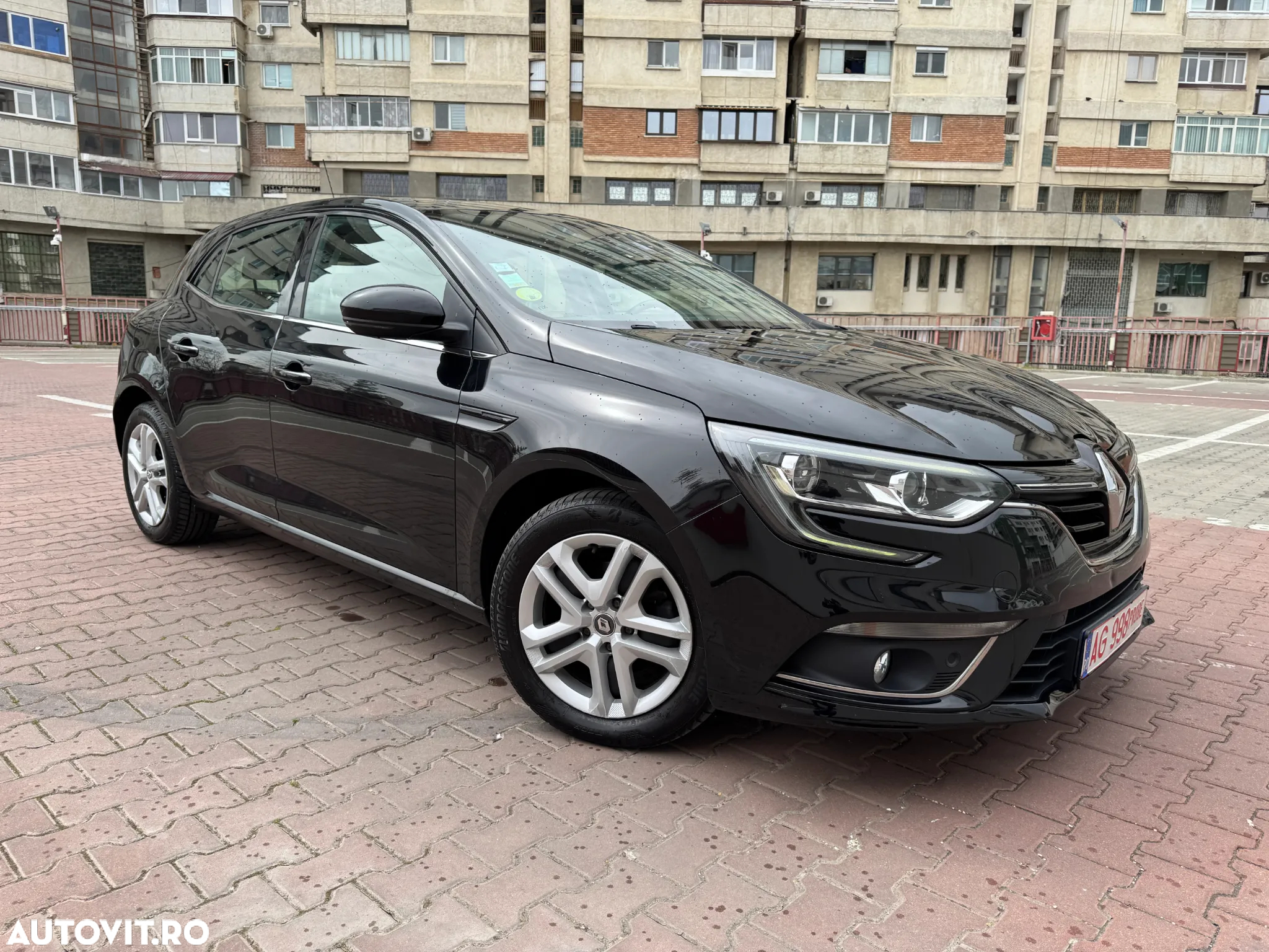 Renault Megane ENERGY dCi 110 EDC LIMITED - 32