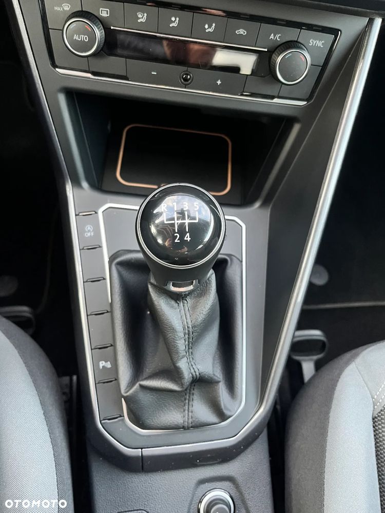 Volkswagen Polo - 28