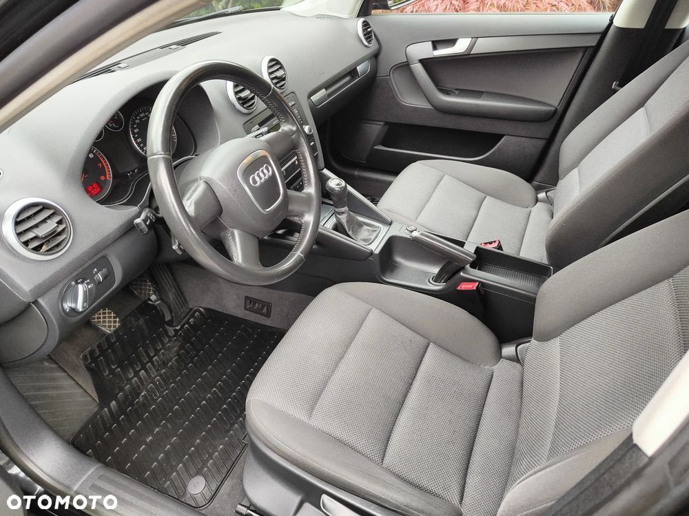 Audi A3 Sportback 1.6 Ambition - 9