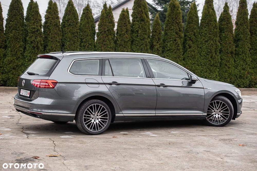 Volkswagen Passat 2.0 TDI SCR 4Motion DSG Highline - 14