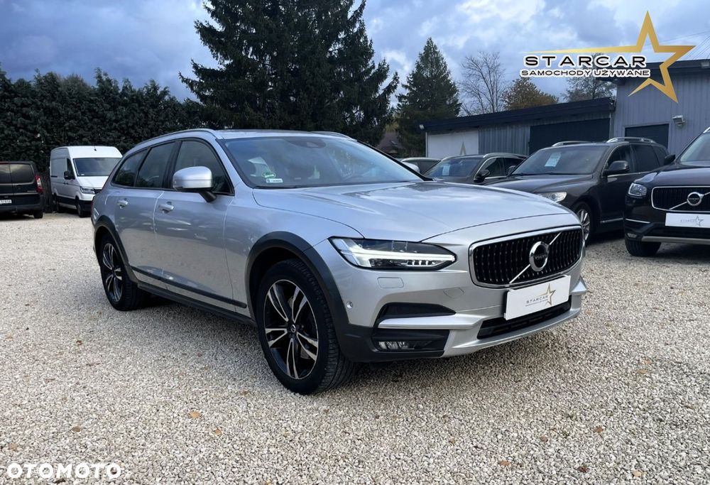 Volvo V90 Cross Country - 3