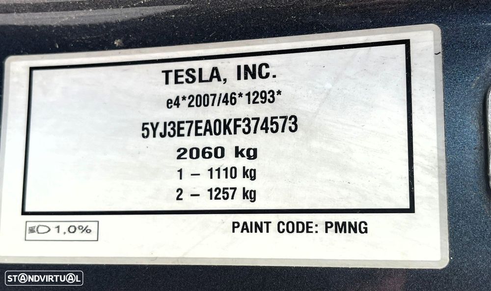 Tesla Model 3 - 40