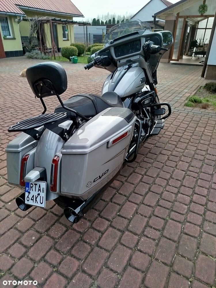 Harley-Davidson Touring Street Glide - 5