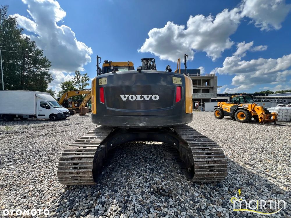 Volvo ECR235C - 4