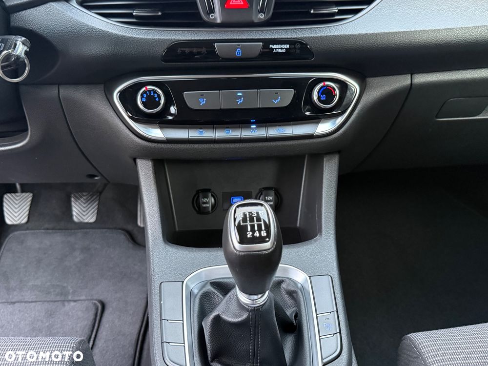 Hyundai i30 1.5 DPI Comfort - 13