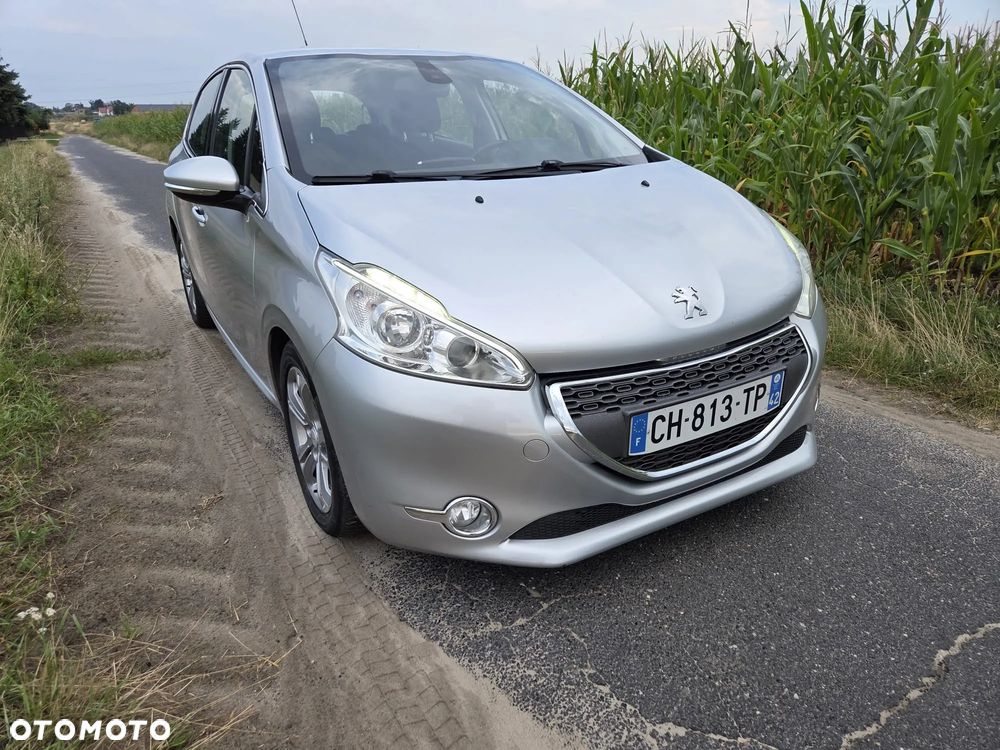 Peugeot 208 e-HDi FAP 92 Stop&Start Allure - 2