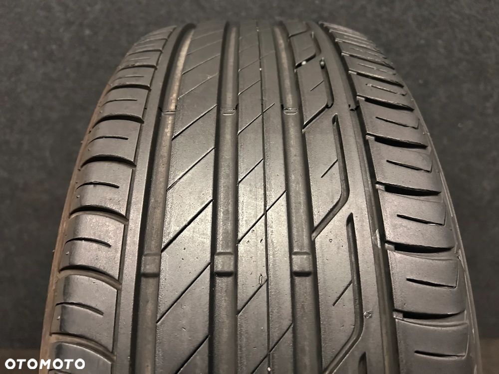 Bridgestone Turanza T001 215/50/18 92W 1szt. - 2