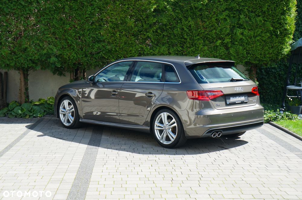 Audi A3 Sportback 2.0 TDI S line Sportpaket - 22