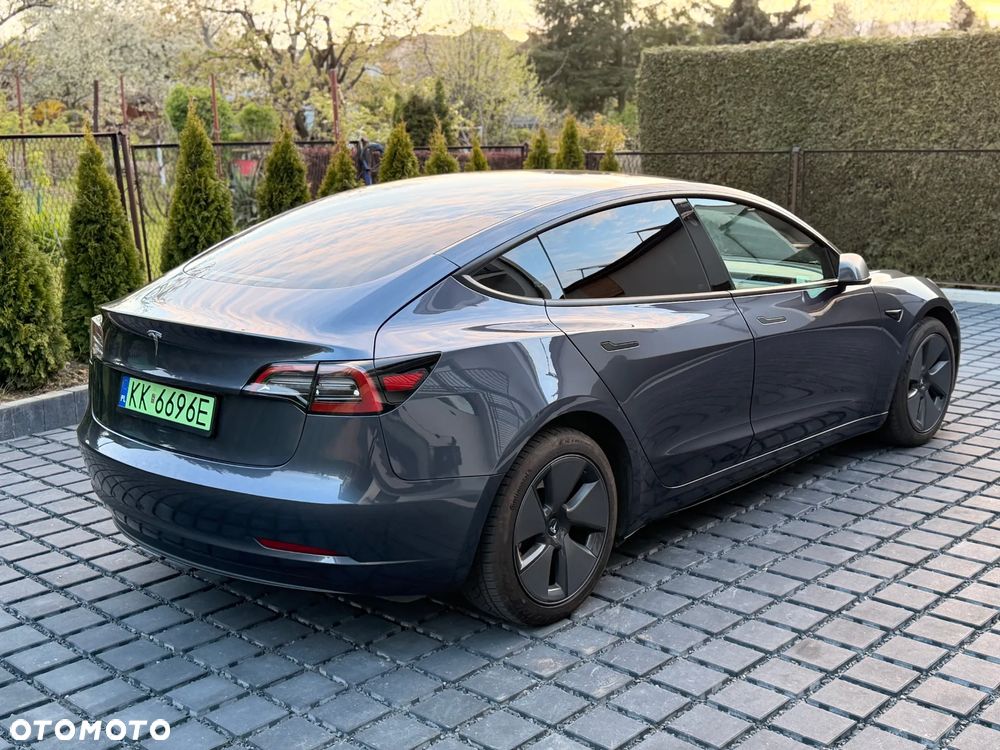Tesla Model 3 - 2