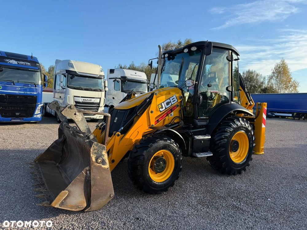 JCB 3CX // TORQUELOCK // NOWE OPONY // SALON POLSKA