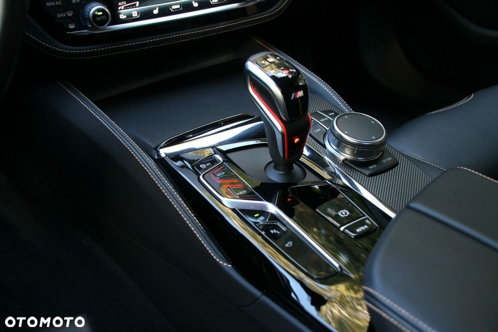 BMW M5 Competition - 24
