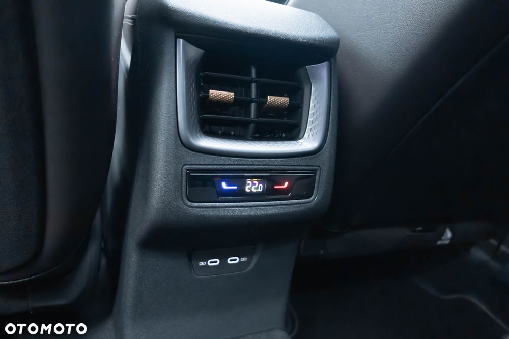 Cupra Terramar 2.0 TSI 4Drive DSG VZ - 25