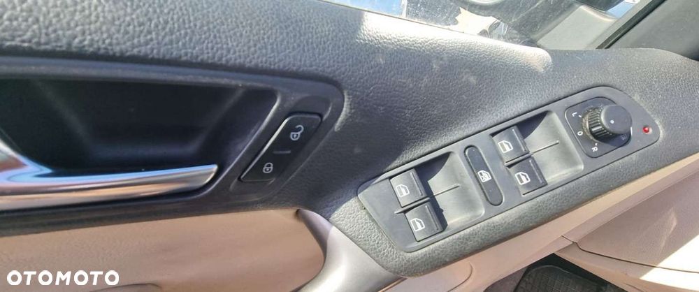 Volkswagen Tiguan - 9