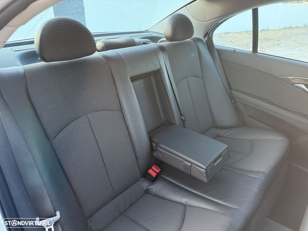 Mercedes-Benz E 220 CDI Auto Avantgarde - 25