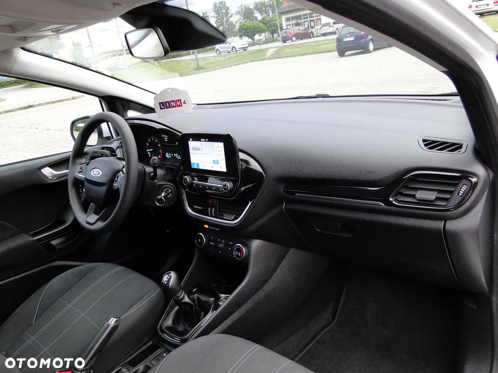 Ford Fiesta - 16