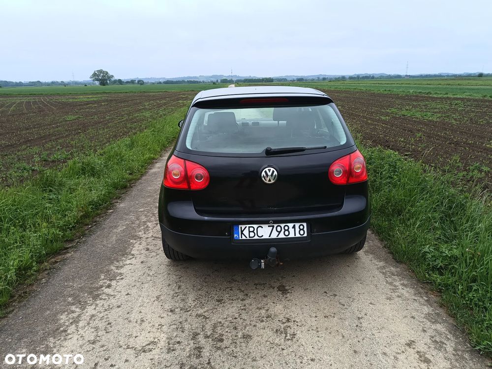 Volkswagen Golf - 6