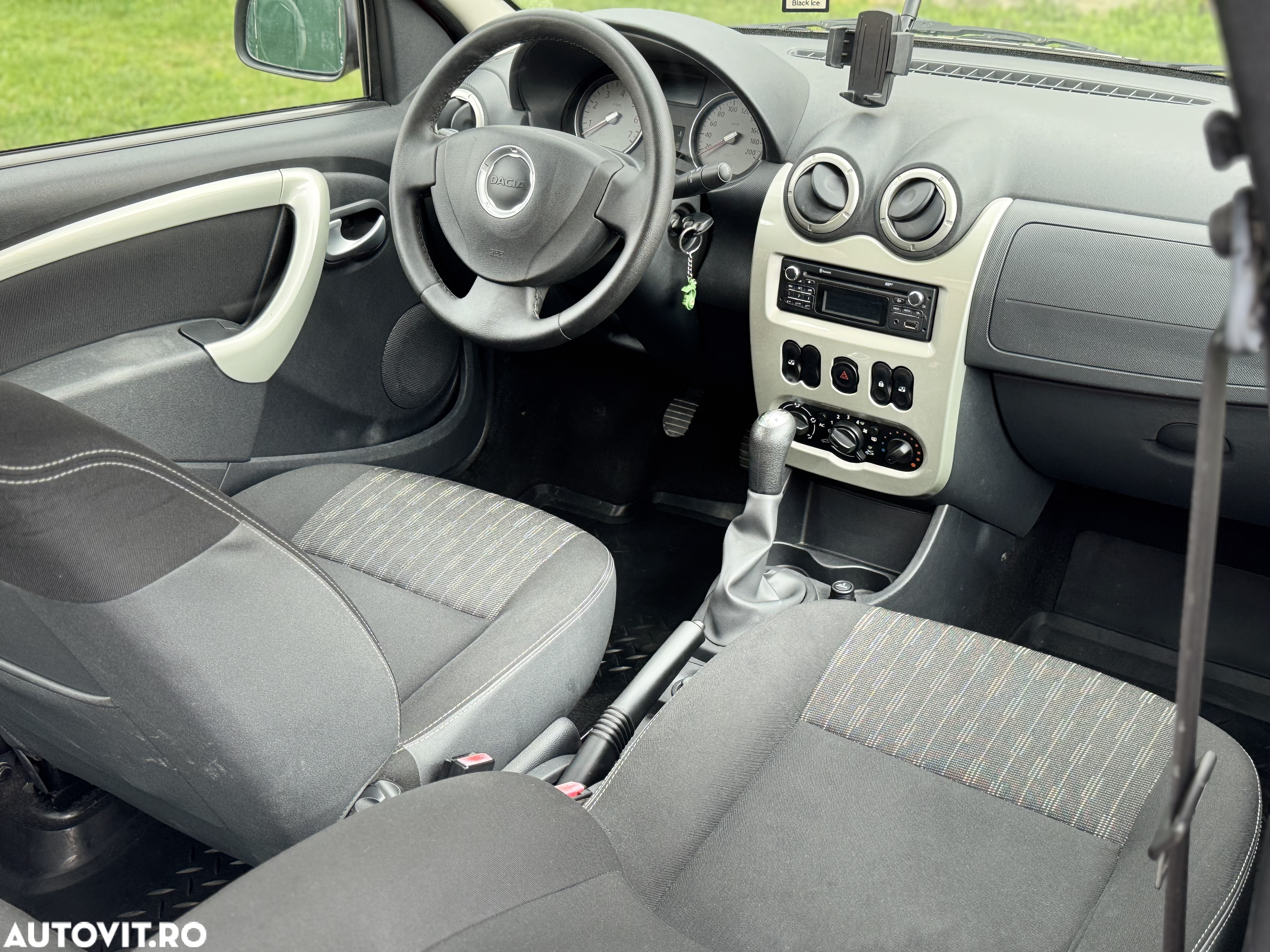Dacia Logan 1.2 Laureate - 14