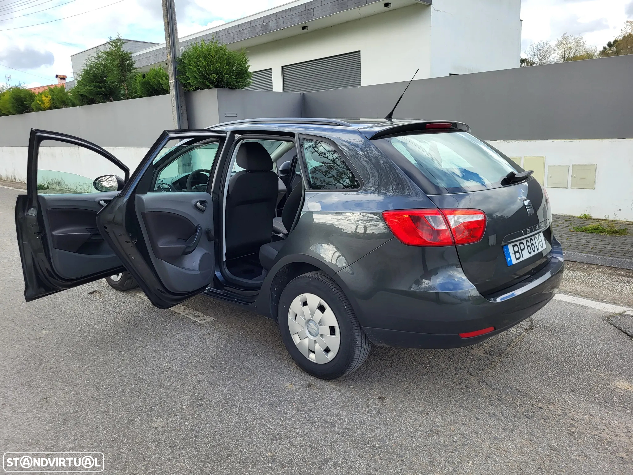 SEAT Ibiza 1.2 TDi Reference DPF - 32