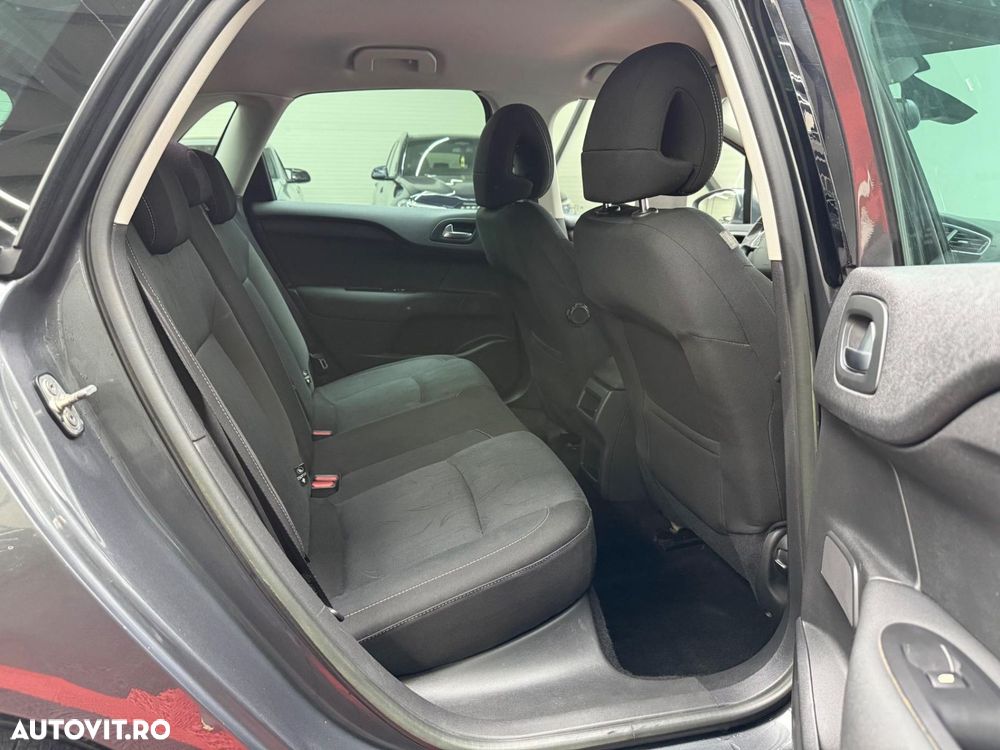 Citroën C4 1.6 HDI Style - 10