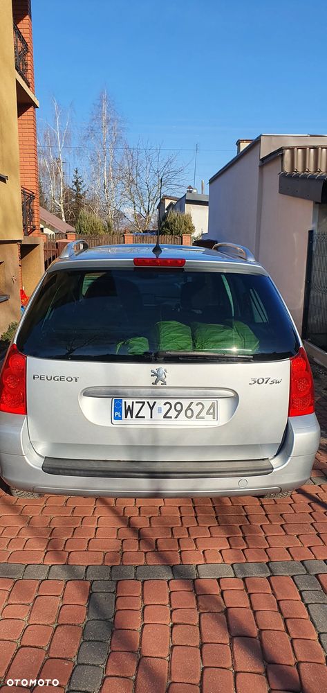 Peugeot 307 1.6 HDI XT Premium - 6