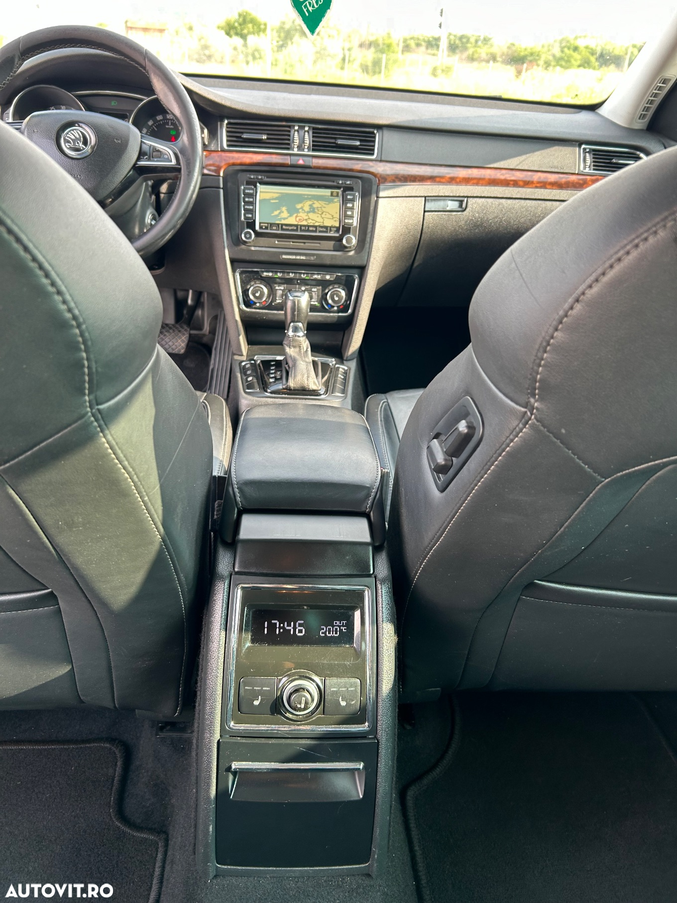 Skoda Superb 1.6 TDI DSG Ambition - 29