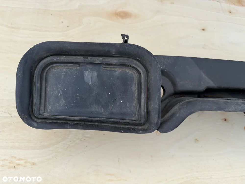 KANAŁ PODSZYBIE WLOT POWIETRZA BMW E38 KLAPKI NAGRZEWNICY NAWIEWÓW 8390380 - 2