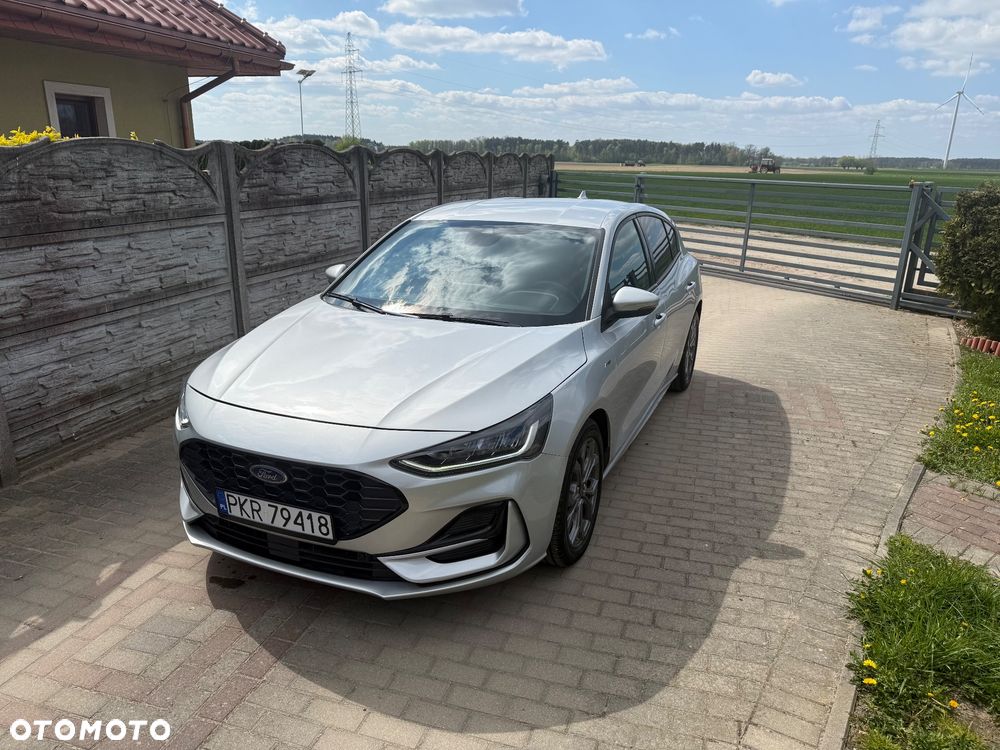 Ford Focus 1.0 EcoBoost Hybrid ST-LINE X - 11