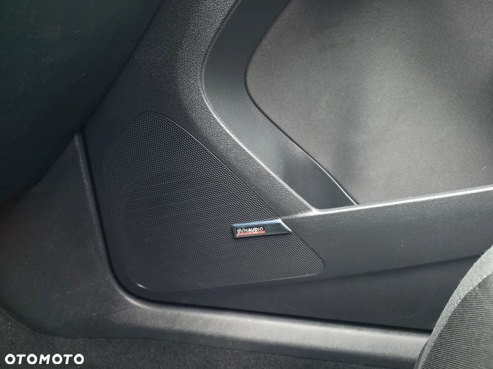 Volkswagen Tiguan 2.0 TDI DPF 4Motion BlueMotion Technology DSG Lounge Sport & Style - 38