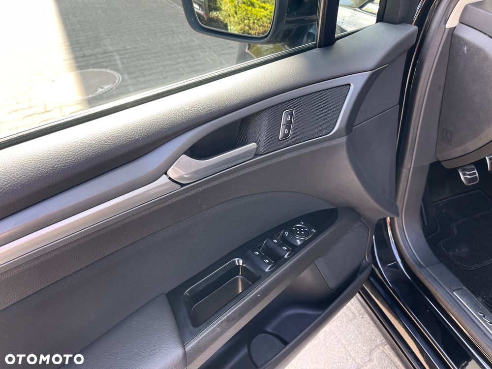 Ford Mondeo - 17
