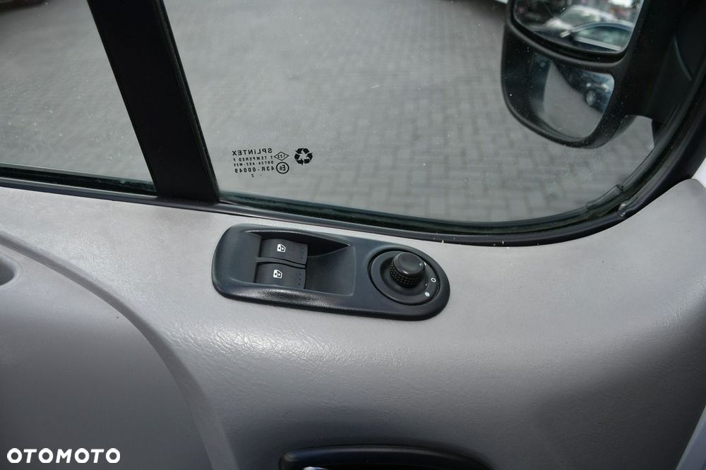 Nissan Primastar - 31