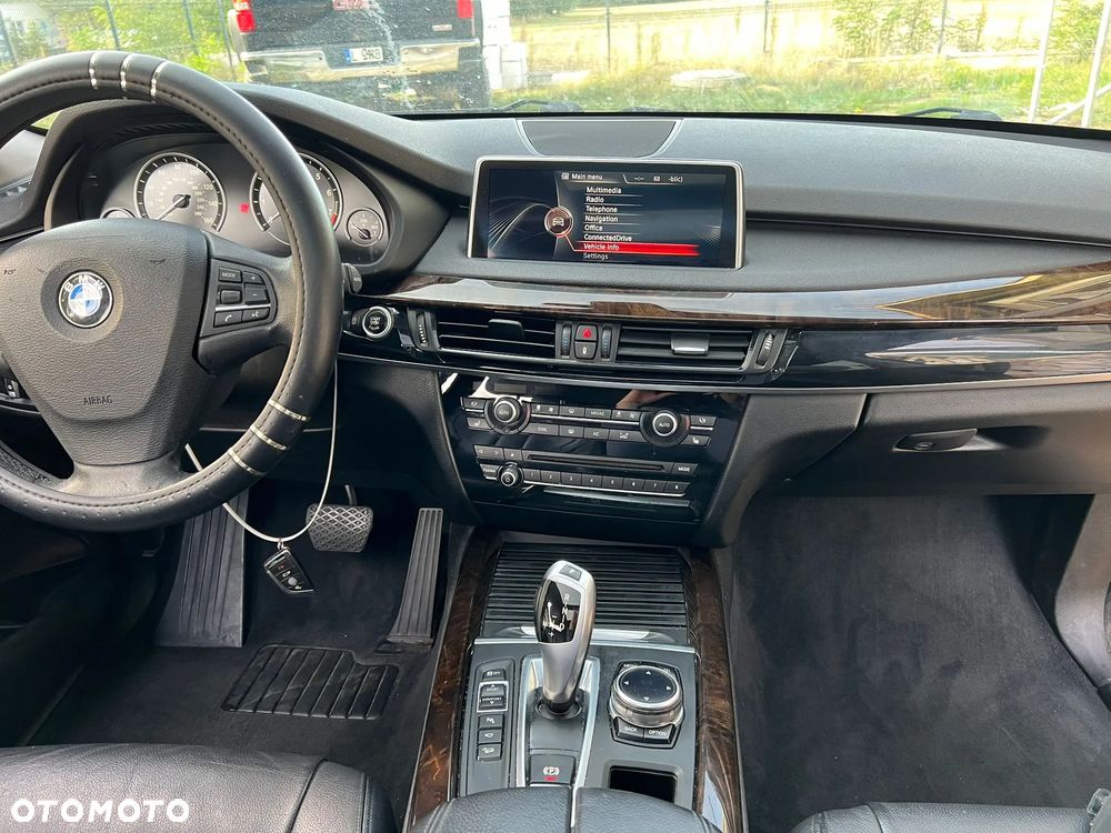 BMW X5 xDrive35i Edition Exclusive - 9