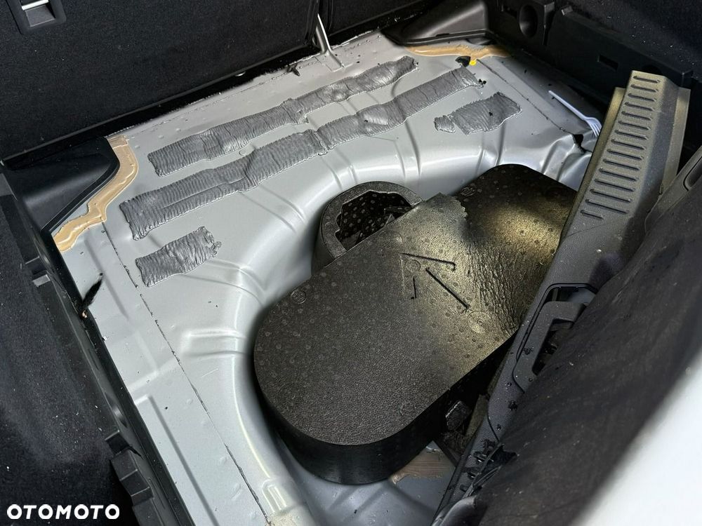 Ford Focus 1.5 EcoBlue Start-Stopp-System TITANIUM EDITION - 18