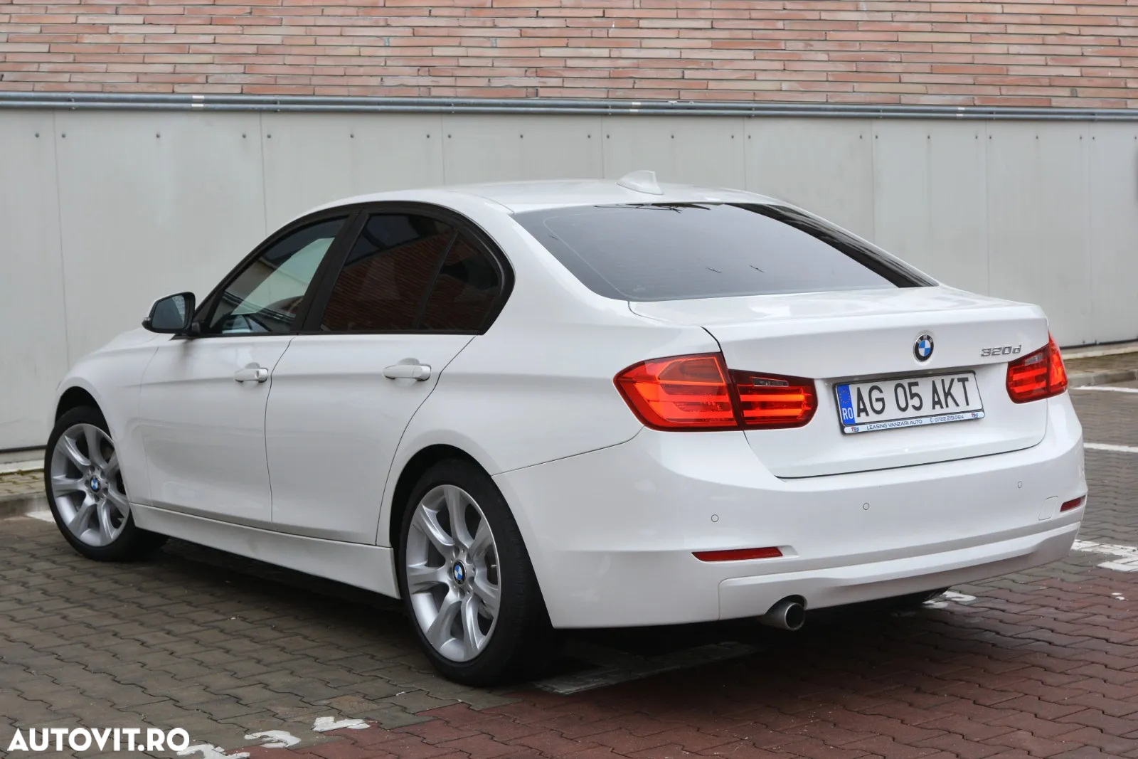 BMW Seria 3 320d - 14