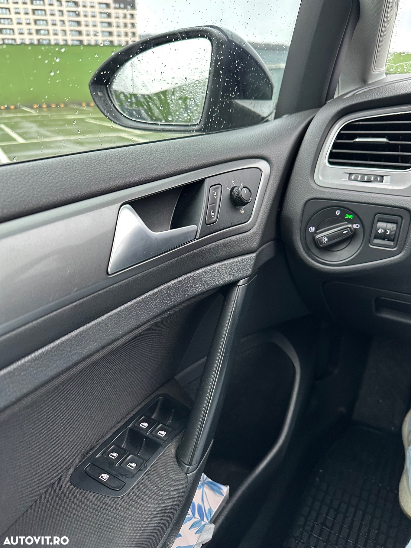 Volkswagen Golf 1.6 TDI BlueMotion Comfortline - 7