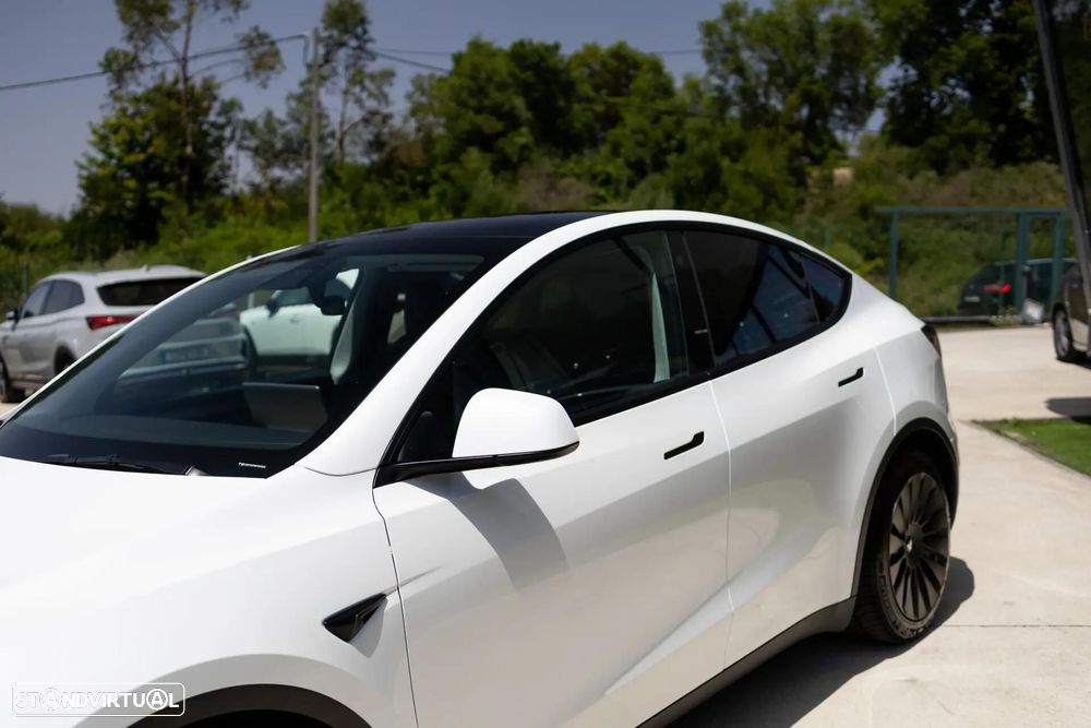 Tesla Model Y Standard - 17