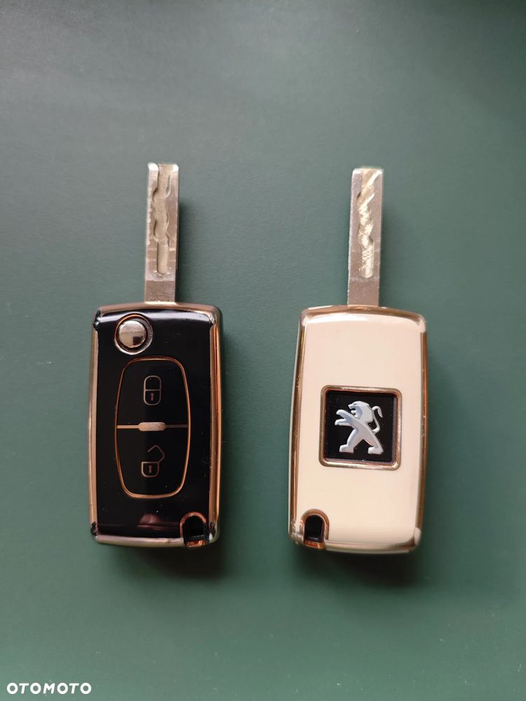 Peugeot 3008 Hybrid4 - 32