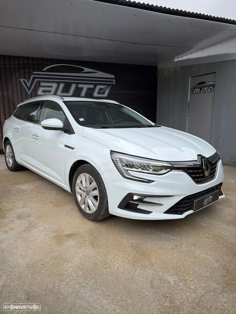 Renault Mégane E-Tech - 1