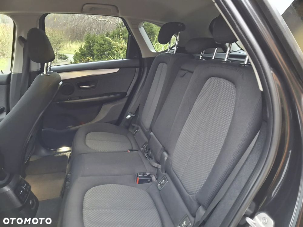 BMW Seria 2 218i Advantage - 14