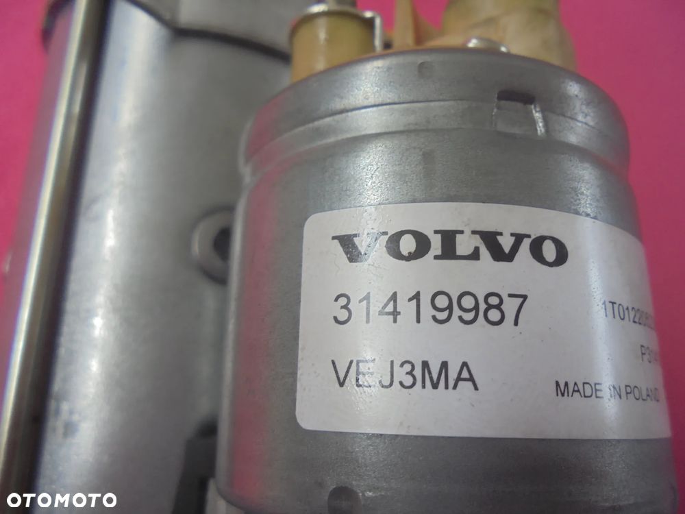 VOLVO XC60 II MILD HYBRID ROZRUSZNIK 2,0 DIESEL - 3